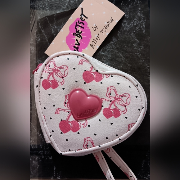 Betsey Johnson Pink Heart Wristlet (NWT) - Picture 2 of 4